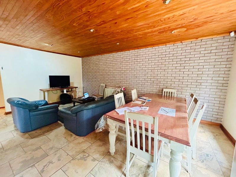 4 bedroom house for sale in Vryheid - Photo 3
