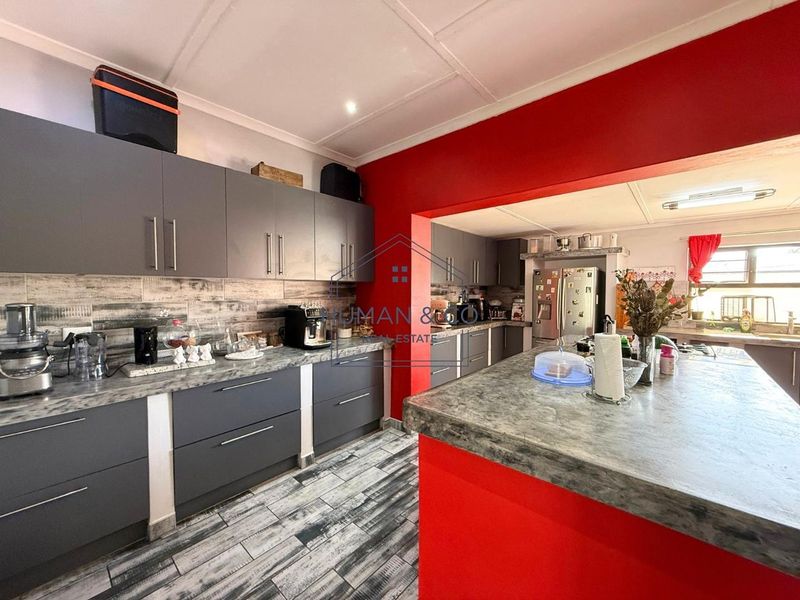 FOR SALE | PRIME CENTRAL PROPERTY WITH OFFICE POTENTIAL - Photo 5