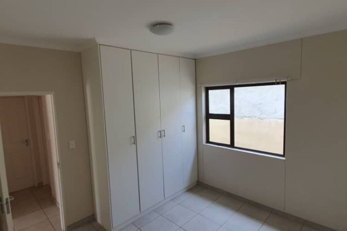 FOR SALE- 3 BEDROOM HOUSE IN ARANDIS, NAMIBIA - Photo 3