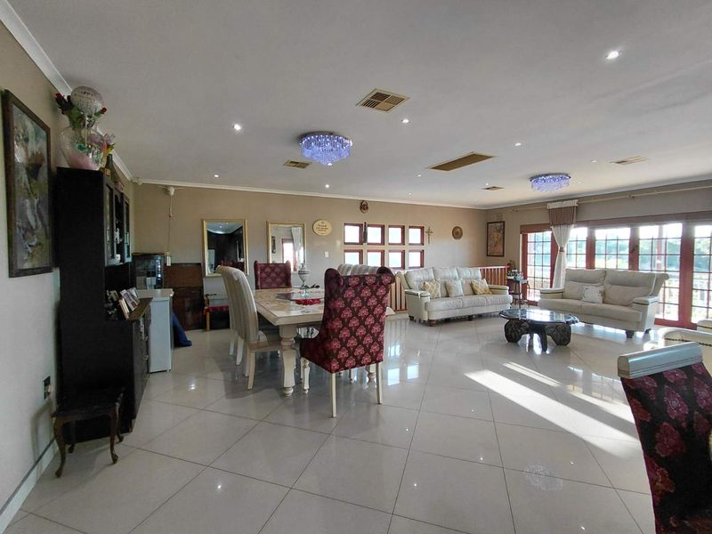 Beautiful 3-Bedroom Home in Prime Northdene Location - Photo 5