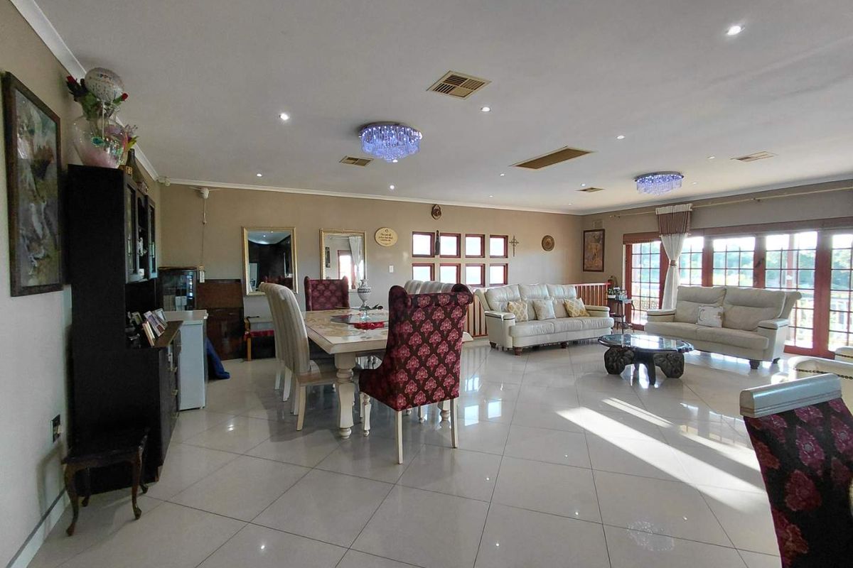 Beautiful 3-Bedroom Home in Prime Northdene Location - Photo 5