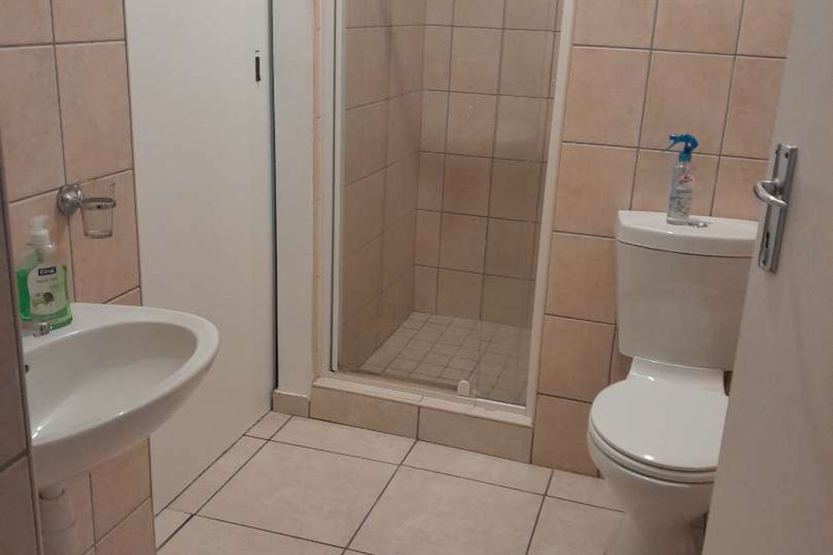 Flat for sale at The Reeds - Photo 5