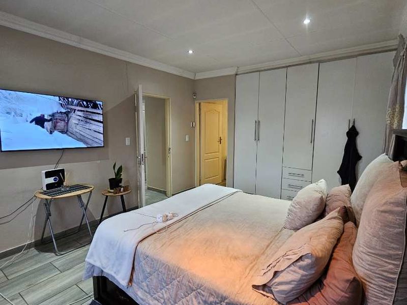 3 bedroom house in Clarina - Photo 10