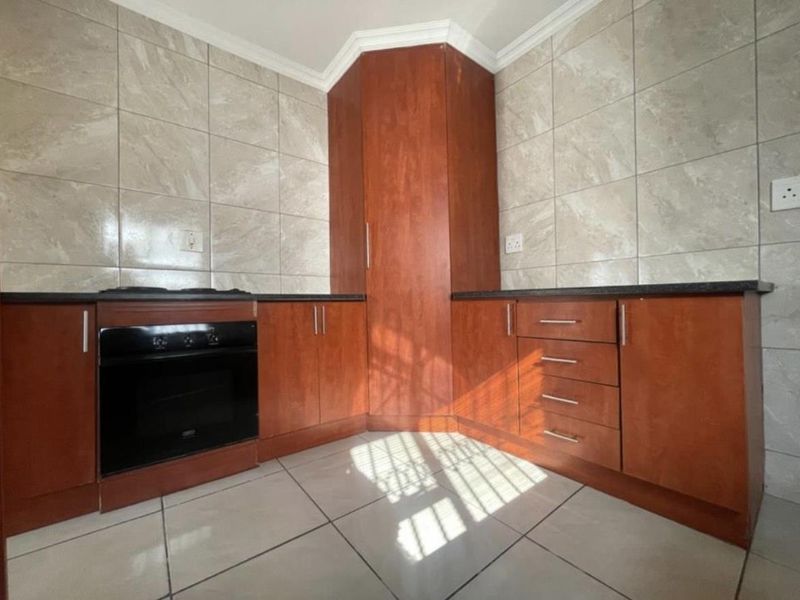 1 Bedroom newly renovated Garden Cottage To Rent in Klippoortjie Boksburg. - Photo 5