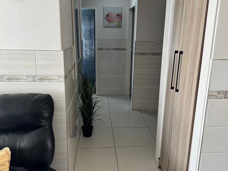 Modern, Clean and Just Renovated - Photo 9