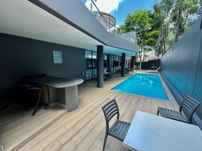 FULLY FURNISHED 2 BED AND 2 BATH APARTMENT FOR RENT - Photo 4