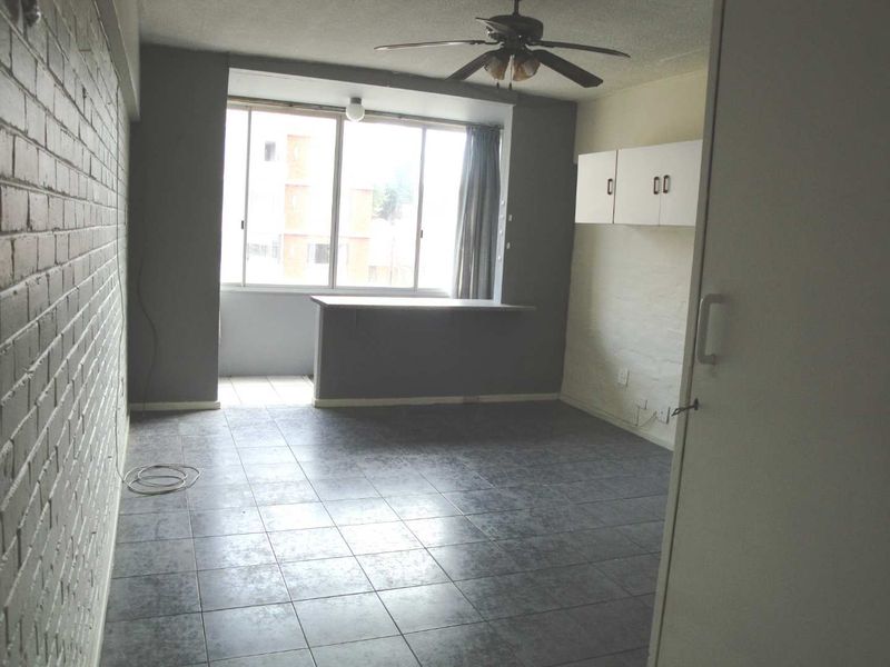 BACHELOR FLAT ELMDOR - Photo 5