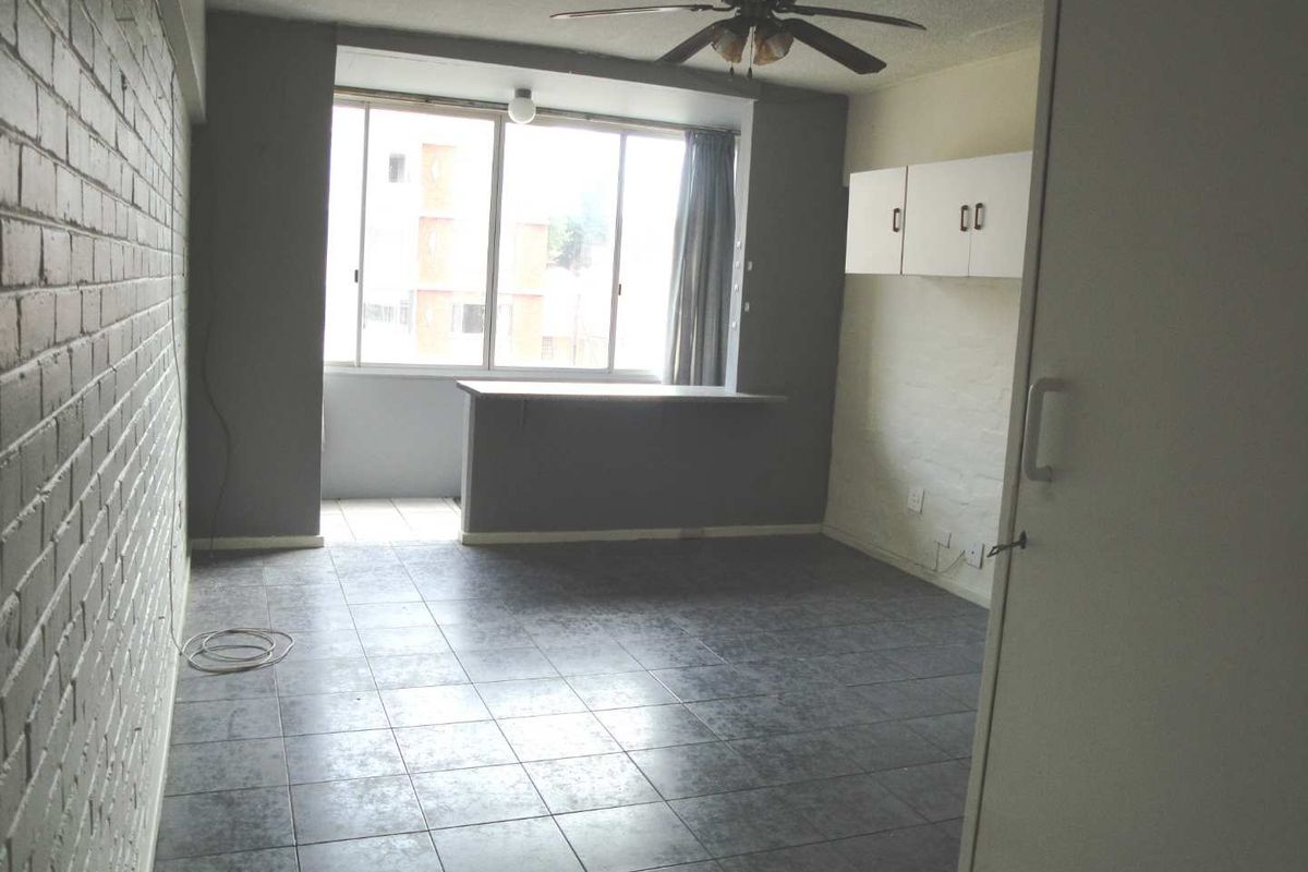 BACHELOR FLAT ELMDOR - Photo 5