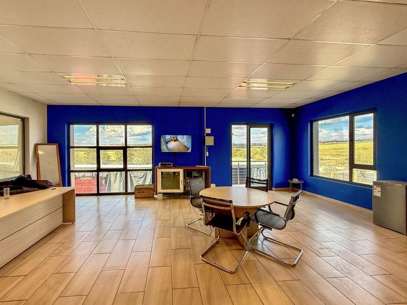 Spacious Warehouse in Samrand - Photo 7