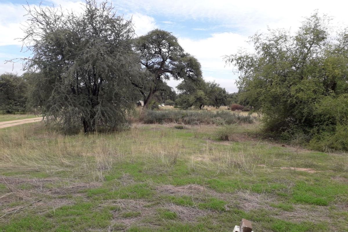 FOR SALE- VACANT ERF IN OKAHANDJA, NAMIBIA - Photo 3