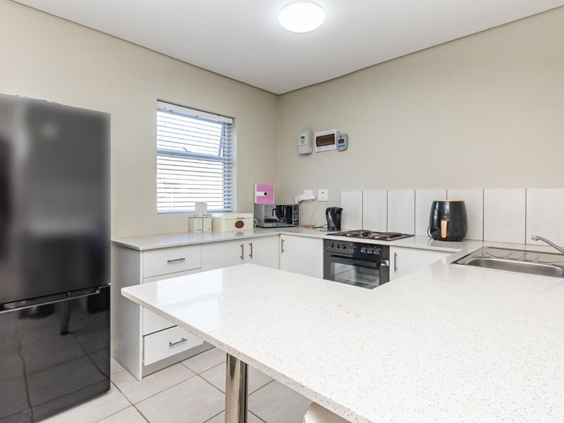 SMART GROUND FLOOR UNIT - Photo 4