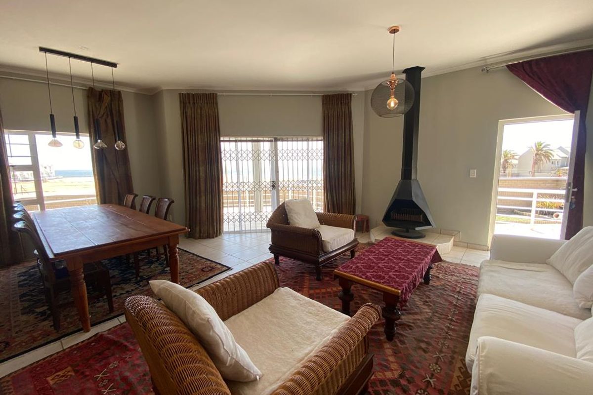 DREAM 3-BEDROOM TOWNHOUSE FOR SALE IN VOGELSTRAND, SWAKOPMUND, NAMIBIA - Photo 2