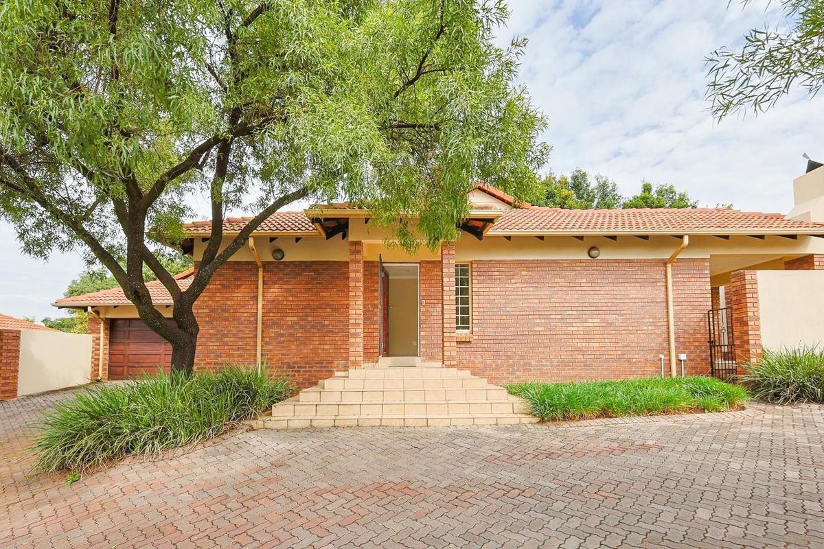 Beautiful 3-bedroom Simplex in The Wilds Estate - Photo 2