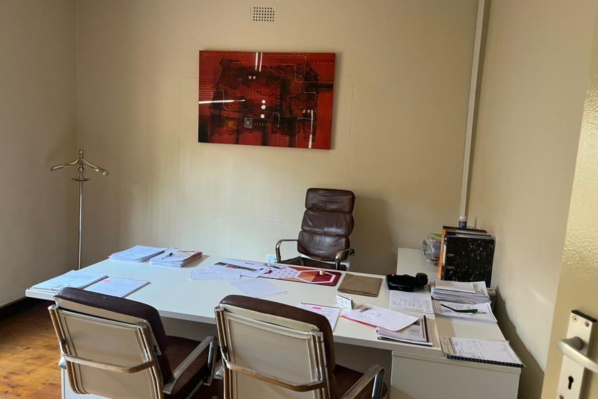 Office space for rent in Windhoek West - Photo 4