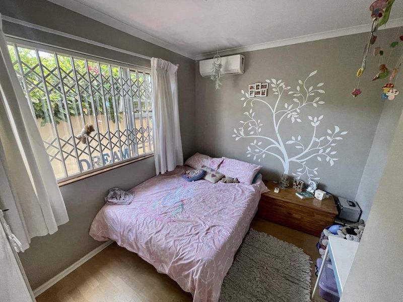 Hendra - Charming 3-Bedroom Townhouse in Leafy Riverside, Durban North - Photo 5