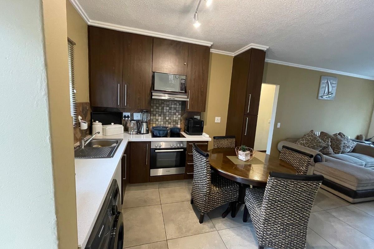 **Spacious 2-Bedroom Apartment for Sale! - Photo 3