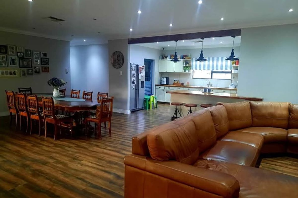 Beautiful property, very well maintained.Tsumeb for sale..... - Photo 3
