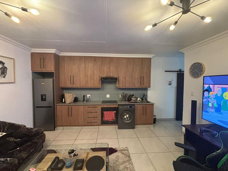 1 Bedroom Ground floor - Photo 2