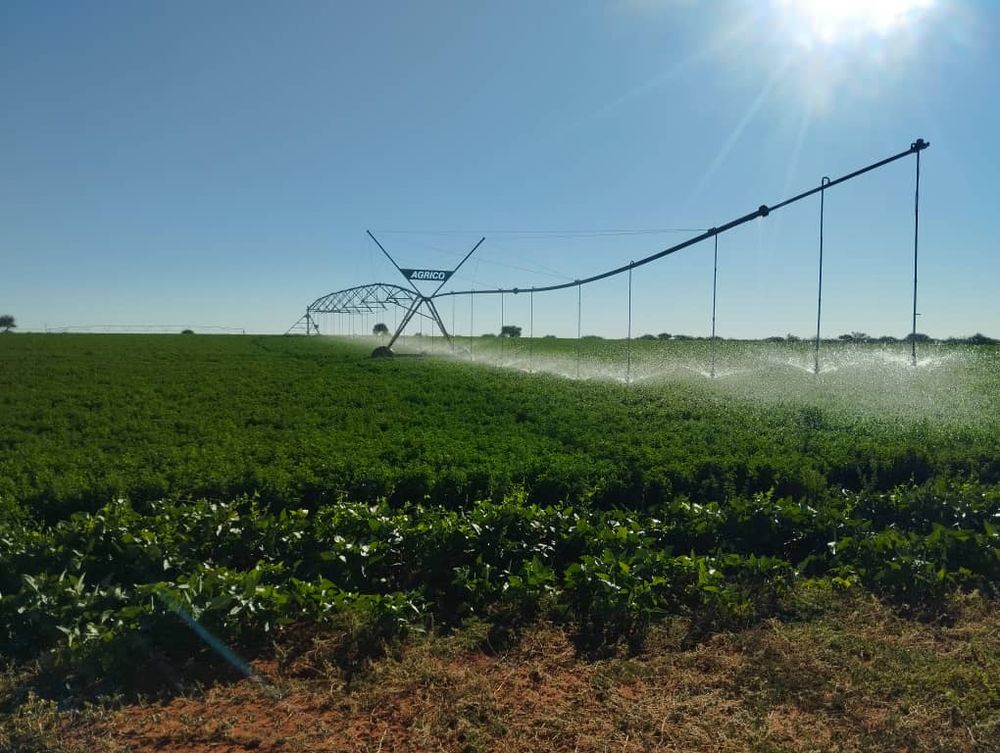 Center pivot irrigation systems
