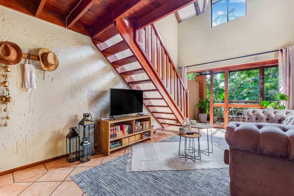 1 BEDROOM, 1 BATHROOM + LOFT APARTMENT IN DOUGLASDALE - Photo 3