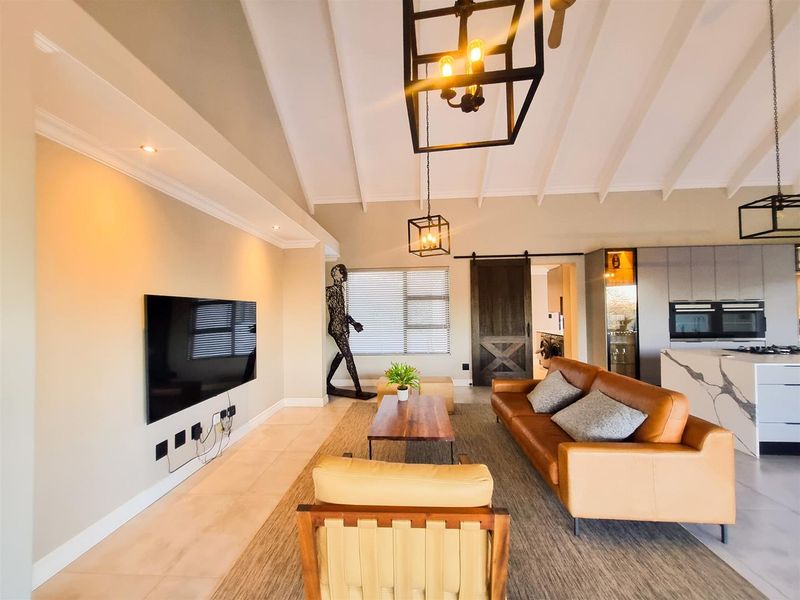 Immaculate home for sale in an excellent location. - Photo 9