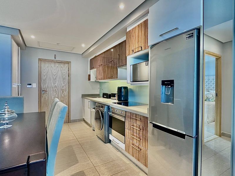 2 BEDROOM | 2 BATHROOM APARTMENT - Photo 5