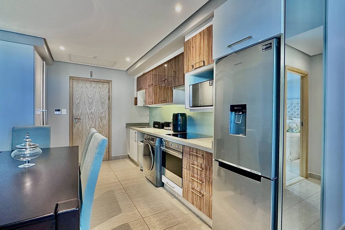 2 BEDROOM | 2 BATHROOM APARTMENT - Photo 5