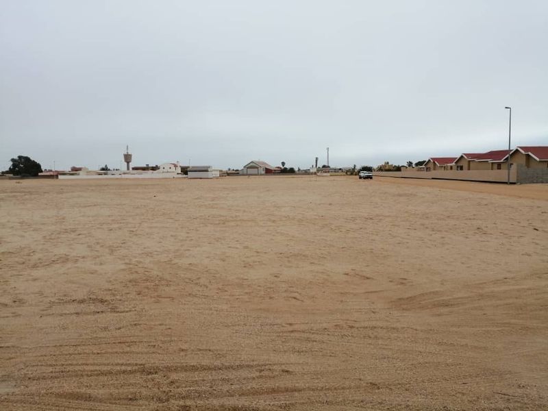 2 LARGE NEIGHBOURING INDUSTRIAL ERVEN FOR SALE IN HENTIES BAY - Photo 2