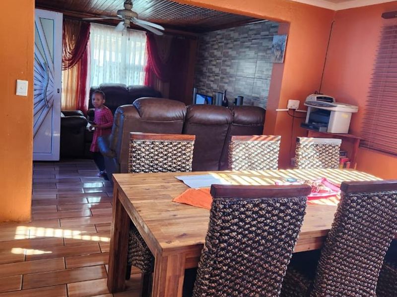 Three-Bedroom Home for Sale in Graceland, Khayelitsha - Photo 6