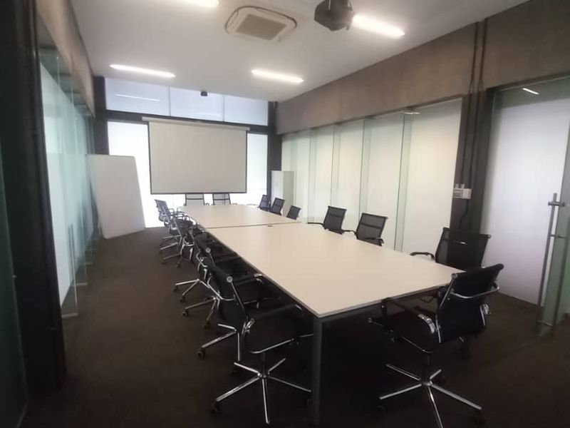 Building  to Rent  / Either entire building or per floor - Photo 7