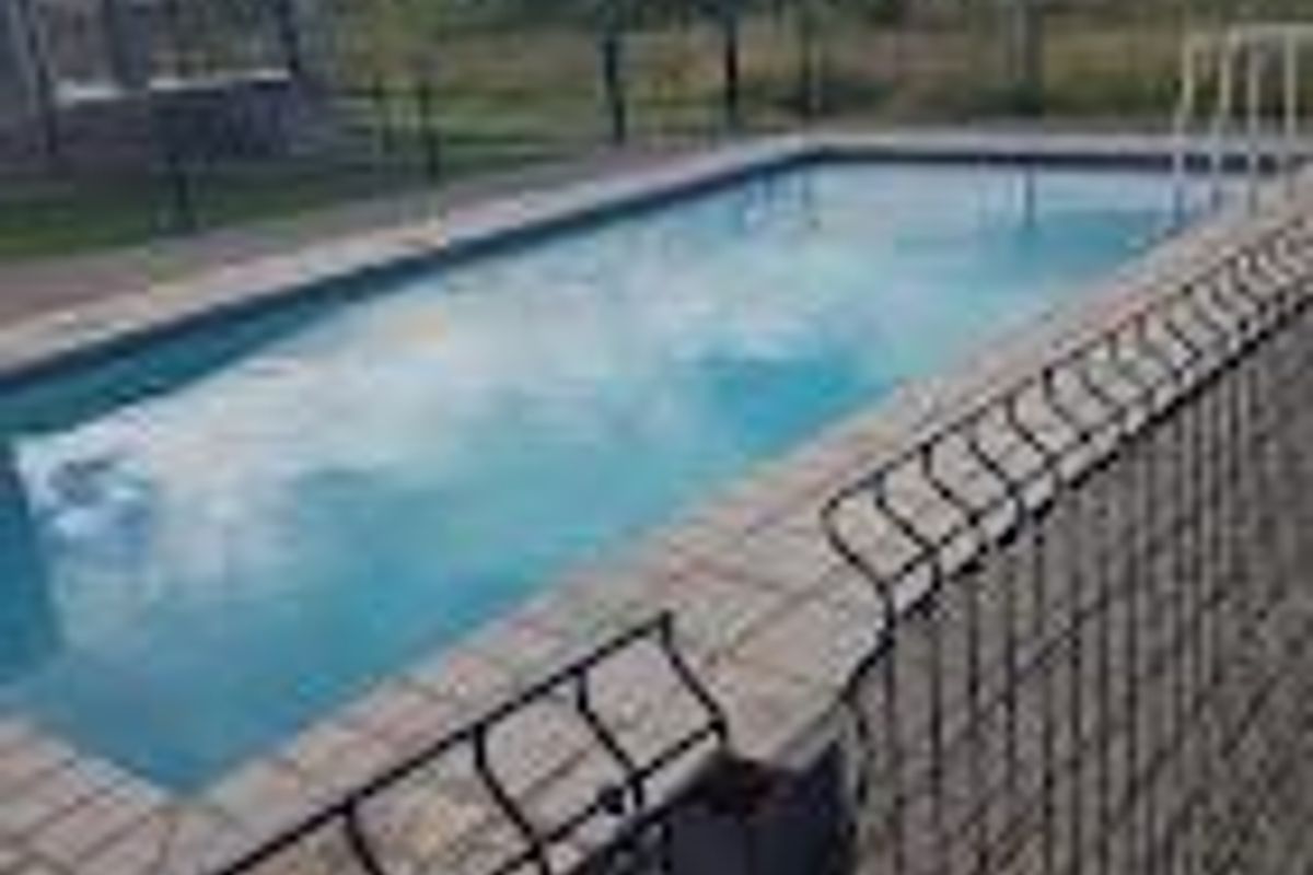 KOSMOSDAL - 3 BEDROOM FULL TITLE HOUSE IN A SECURITY ESTATE - Photo 2