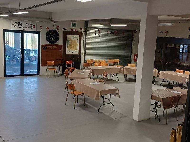 A fantastic investment or owner-occupier opportunity with excellent accessibility and flexible business potential. - Photo 9