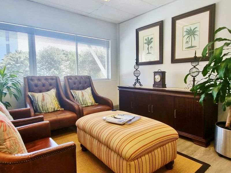 Office to Let | First-Floor Suite | La Lucia Ridge | ±300.90 m2 | R195/m2 (Gross, ex VAT) - Photo 2