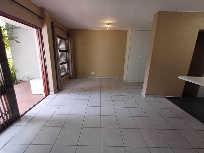 Luxury Bachelor Apartment in Prime Morningside Location - Photo 3