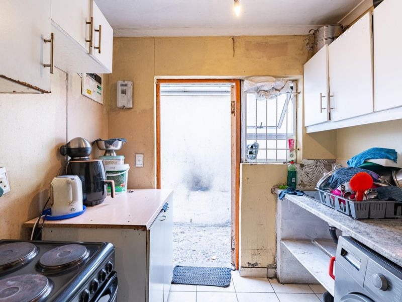 Two Bedroom Home With Flatlet - Photo 7