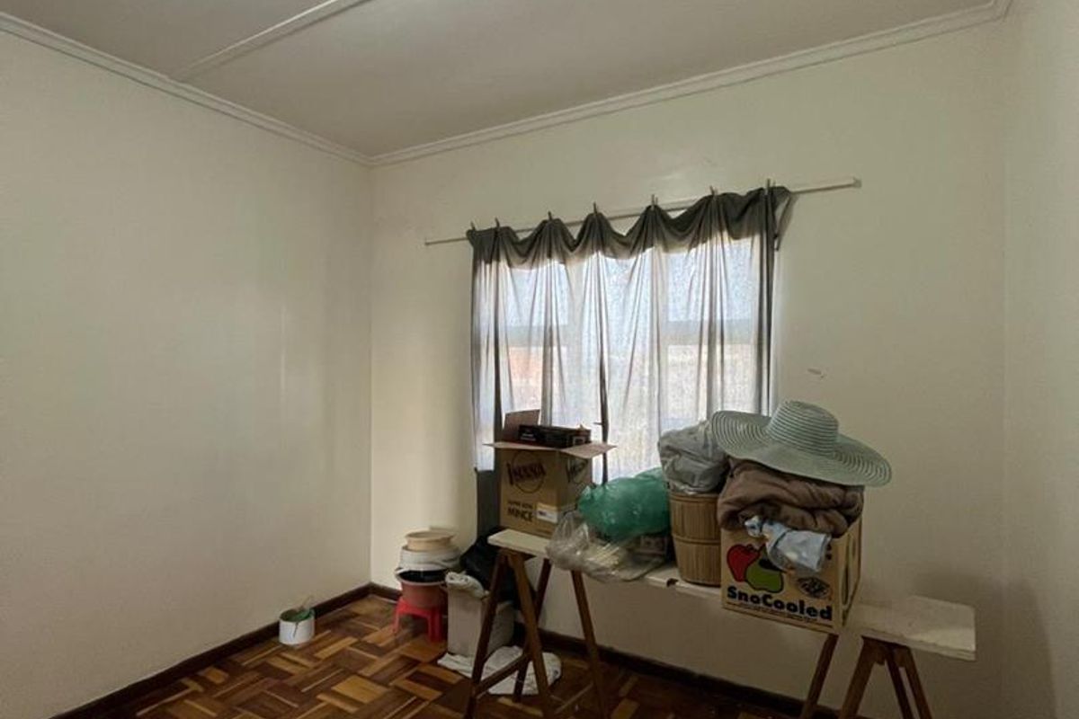 1 Spacious Flat to Rent in Sidwell - Photo 4