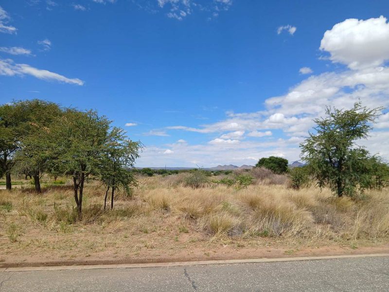 This erf is situated on the prestigious golf estate. - Photo 2