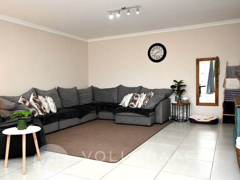 Spacious Three Bedroom Townhouse For Sale in Swakopmund Extension 39 - Photo 7