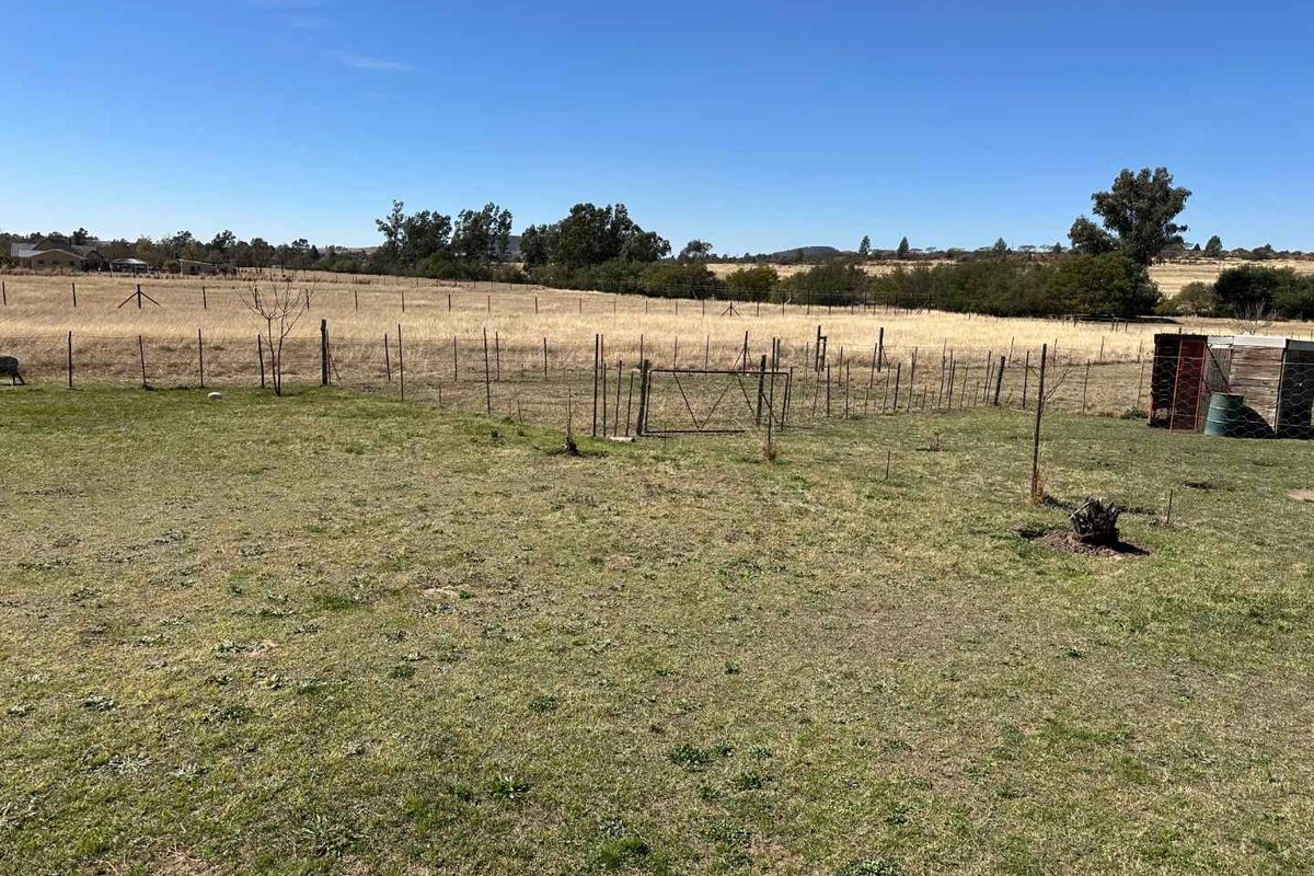 3 BEDROOM HOUSE ON  2HA PLOT FOR SALE - Photo 3