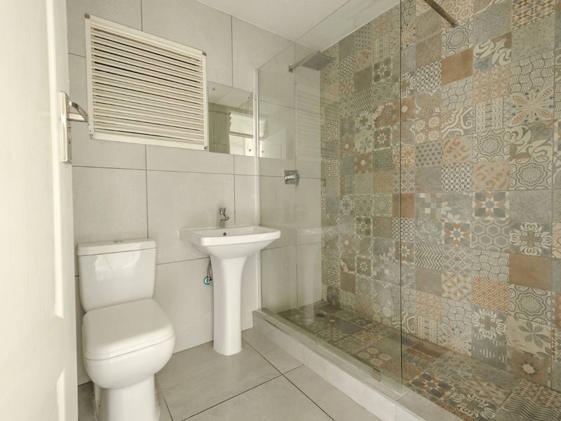 A stone throw away from UP and ease of access to the Gautrain, Tuks sports grounds and other amenities! - Photo 9