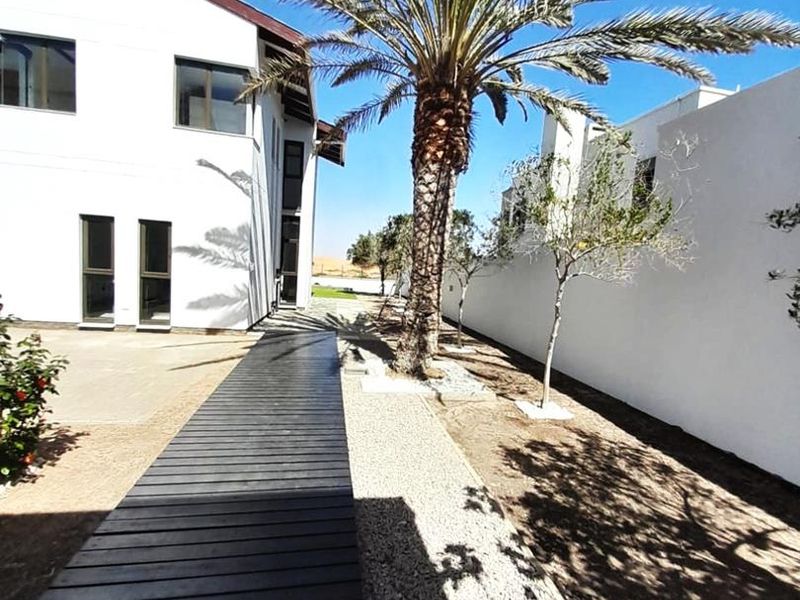 DUNEVIEW MANSION IN PERFECT AREA WITH UNINTERUPTED DUNEVIEWS!! - Photo 5