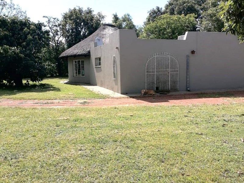 Farm Mamogalieskraal AH Near Brits Airfield - Photo 8