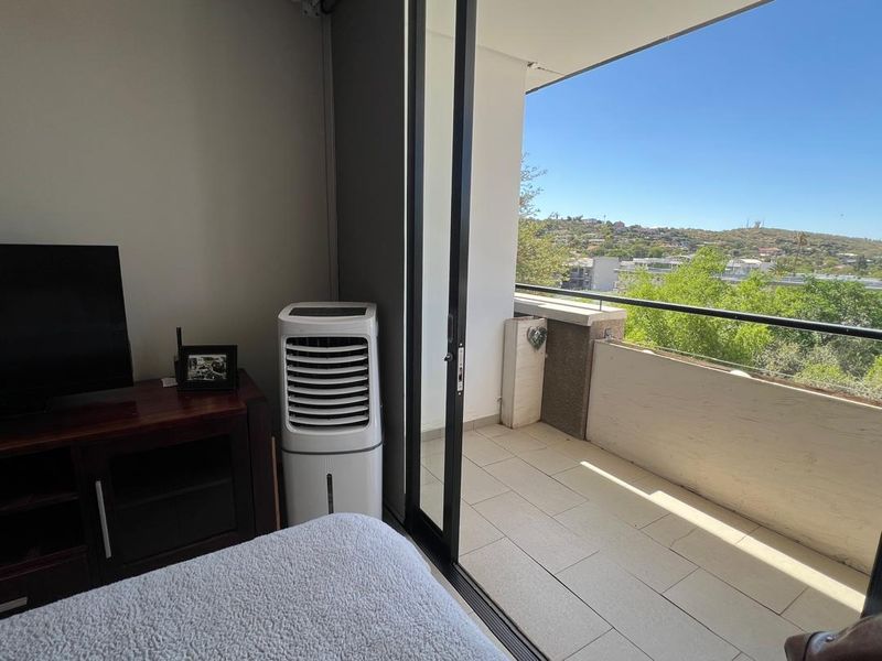 Bachelor's Unit for sale in Klein Windhoek - Photo 3