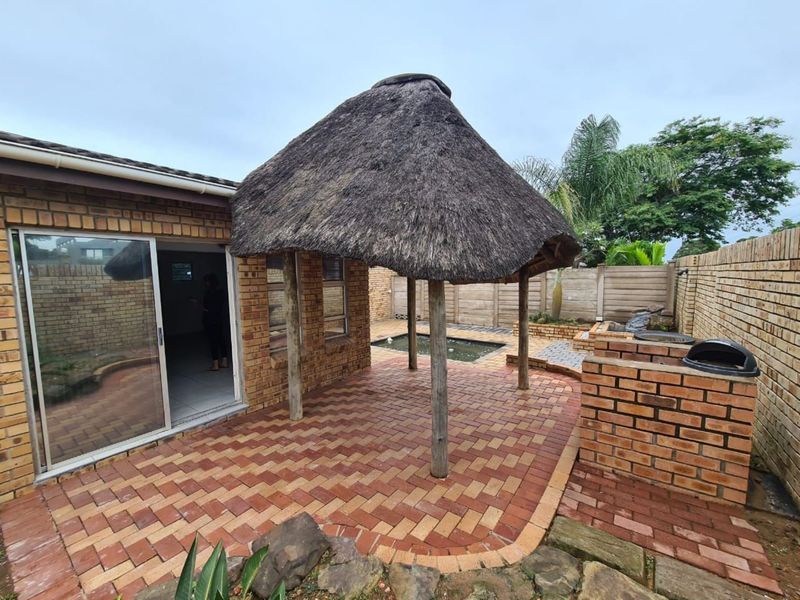 Townhouse in ARBORETUM - Photo 8