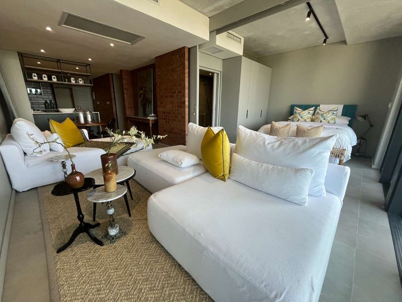 Hendra - Luxury meets convenience , 2 Bedroom at The Kent , La Lucia ! - Photo 8