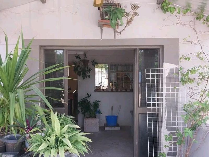 ✨ FOR SALE | Ondangwa Extension 4 ✨ Space, location & opportunity in one property! - Photo 8