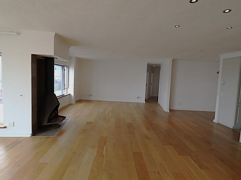 Penthouse with Exceptional Sea Views and Walking Distance to Beach and Town Centre, Swakopmund - Photo 8