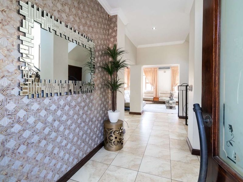 Discover Your Dream Home in the Prestigious Champs Du Lac Complex - Photo 3
