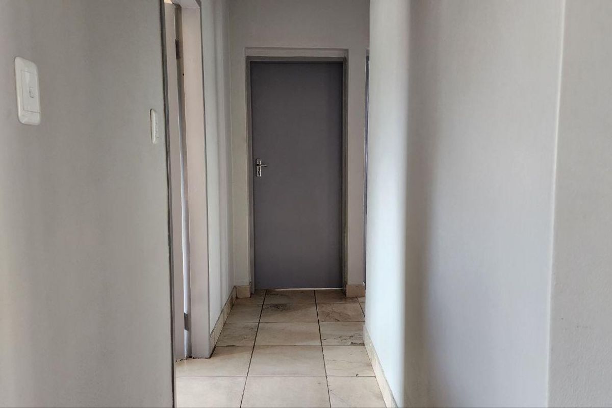 Comfortable 3 bedroom Living for the Whole Family - Photo 3