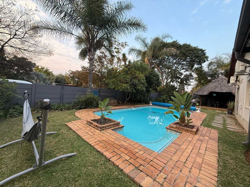 3 Bed, 2.5 bath family home in Queenswood Ext 2 - Photo 3